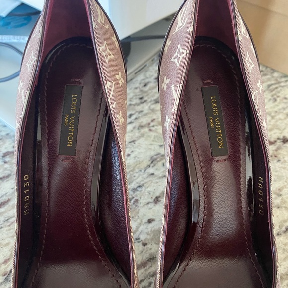 Louis Vuitton Vintage Peep Toe Heel - Picture 6 of 6
